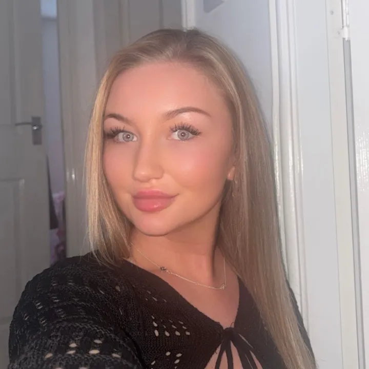 @rosieeclarkee