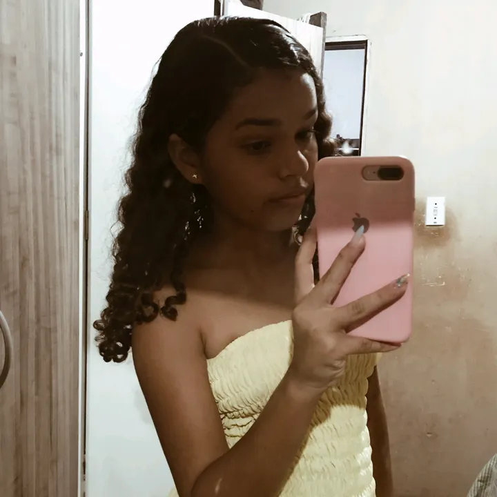 tavareslaraa__