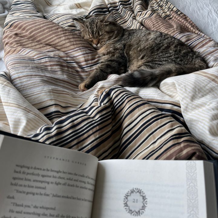 @essi.reads