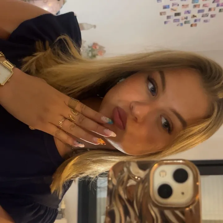 aaanais8