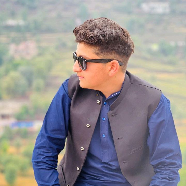 ahilraza002