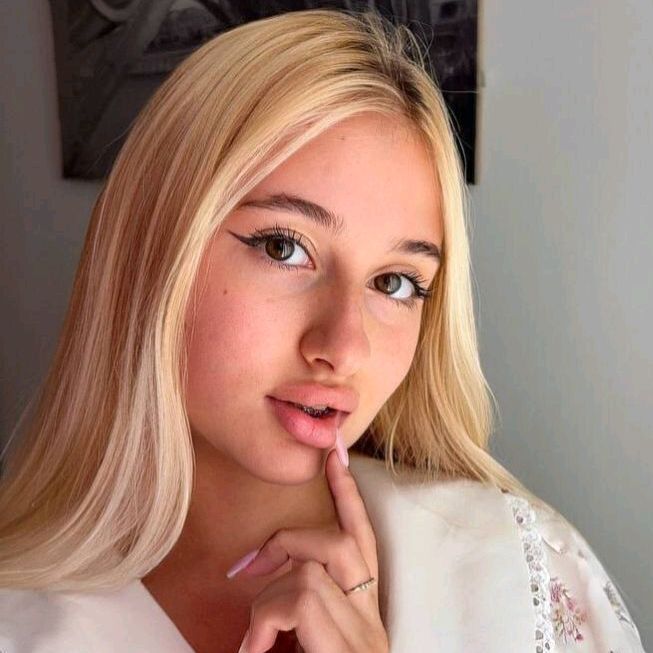 nina.kovov