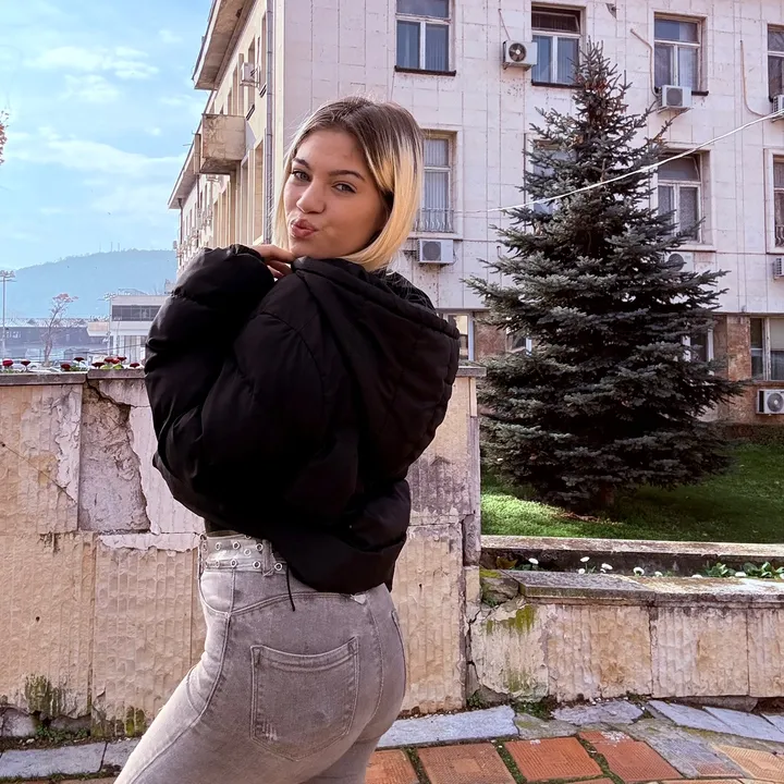 mihailova_7777