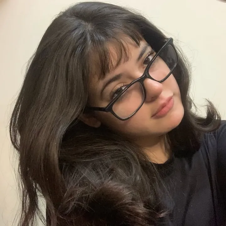 @cheli_._._