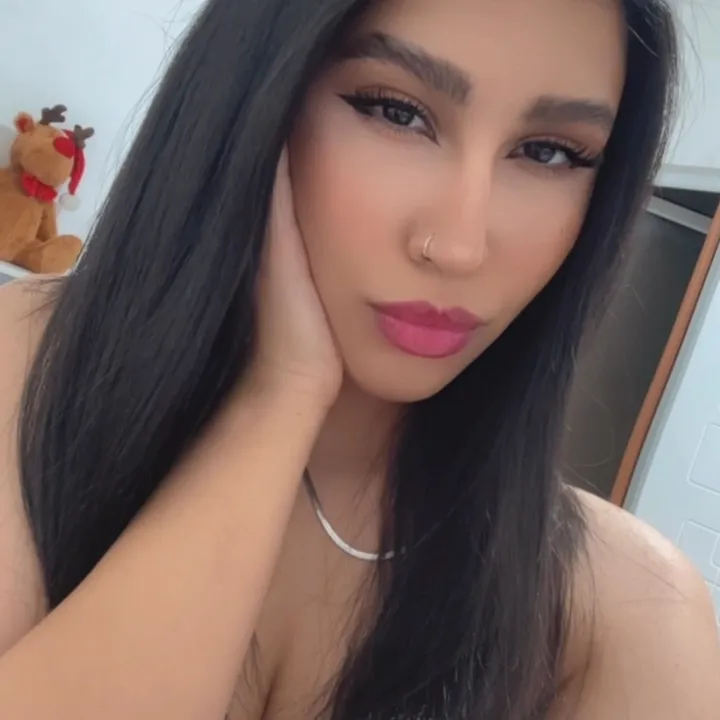 elenazolfaghari