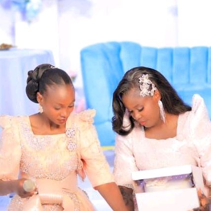 miss.cyrahs.sis.crown.1