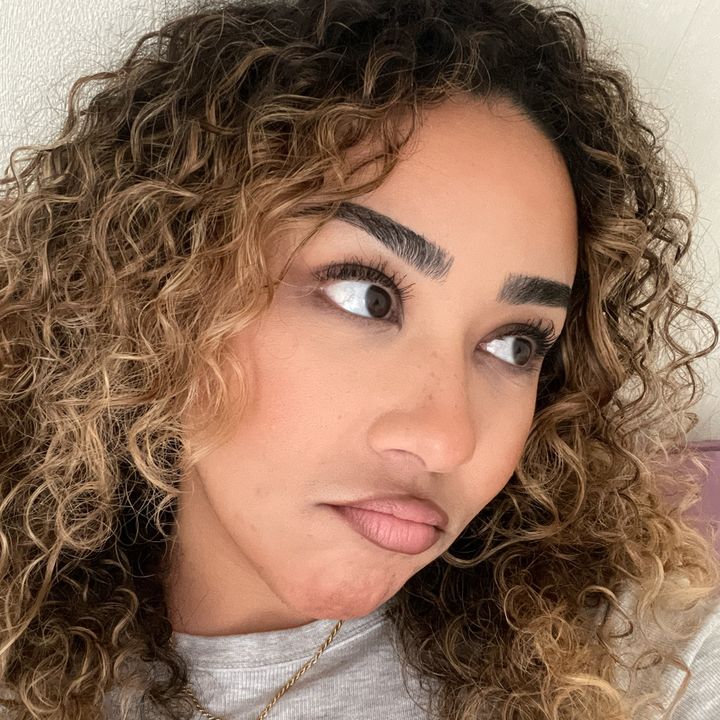 @hernameisnis