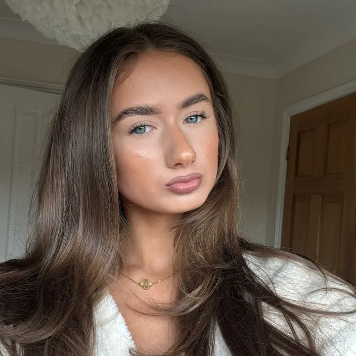lara_emily5