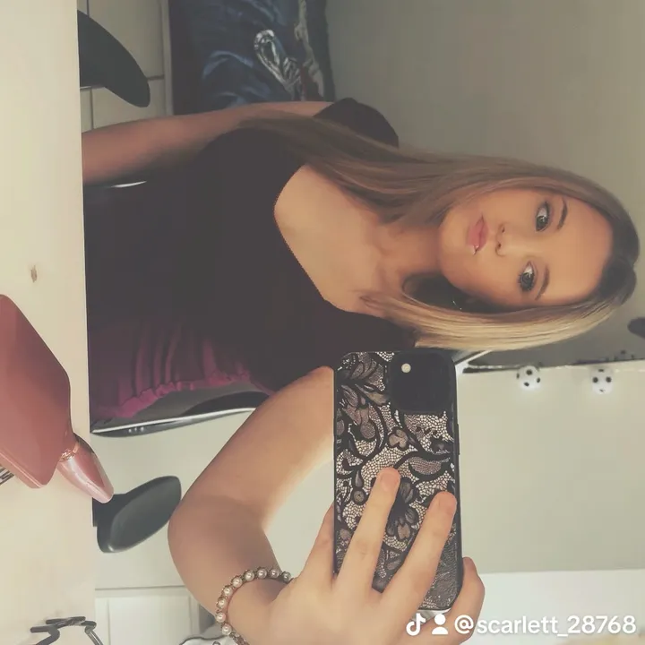 scarlett.xx082