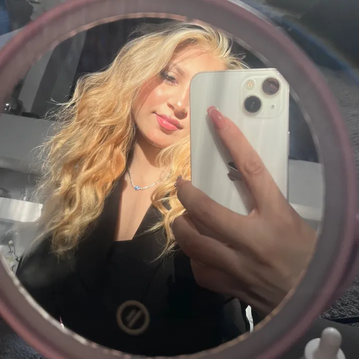 a_angellowaa