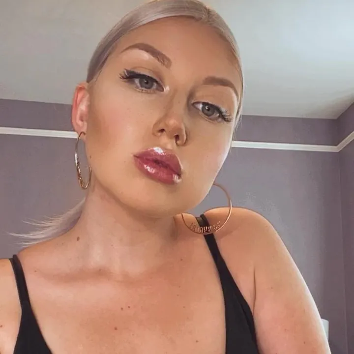 ladyaguilera2.0