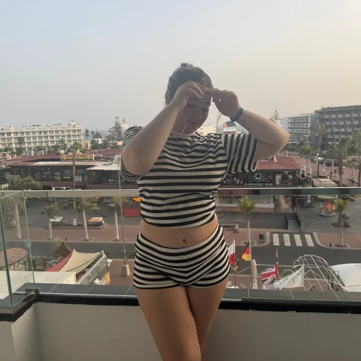 @maisyj
