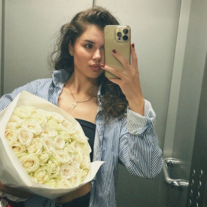 @vier.nika
