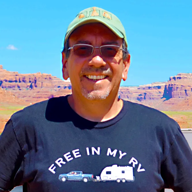 @travelingrobert