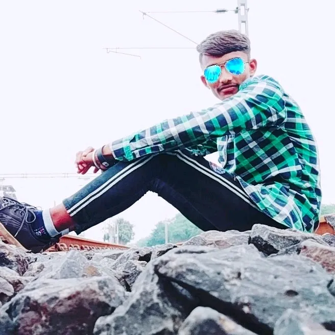 mr_raja_thakor_2002
