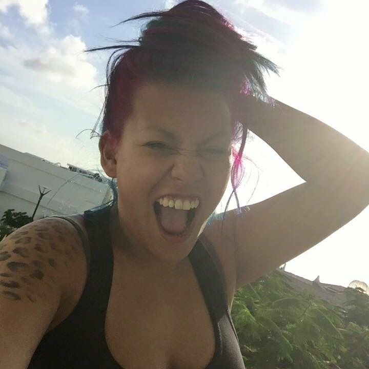 chrissy.roxser