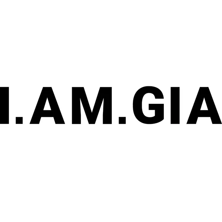 @iamgia_