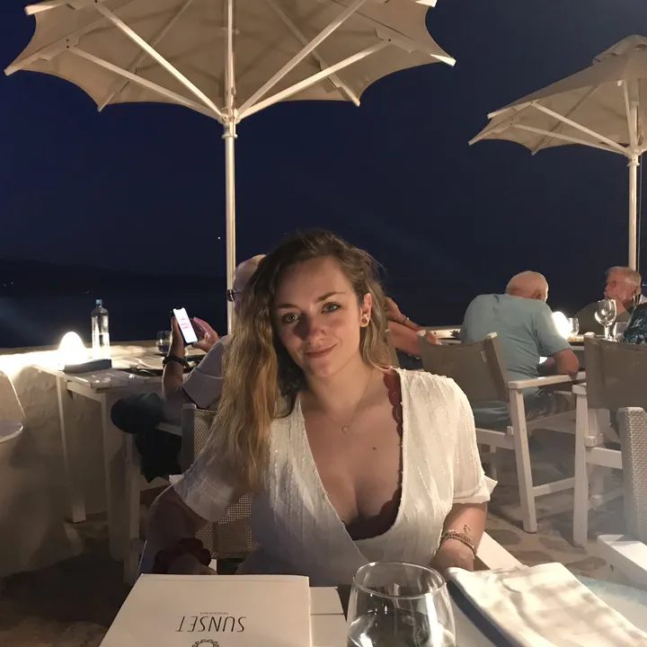 chanelyvette20