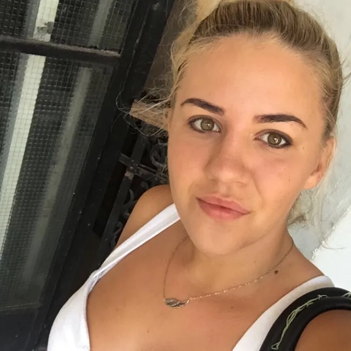 lauradomanyi