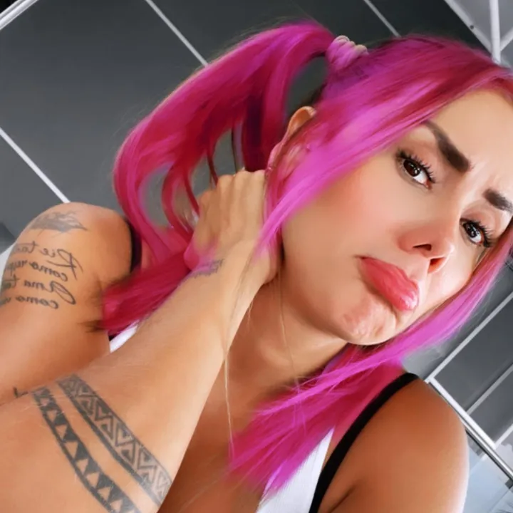 @niaisazaoficial