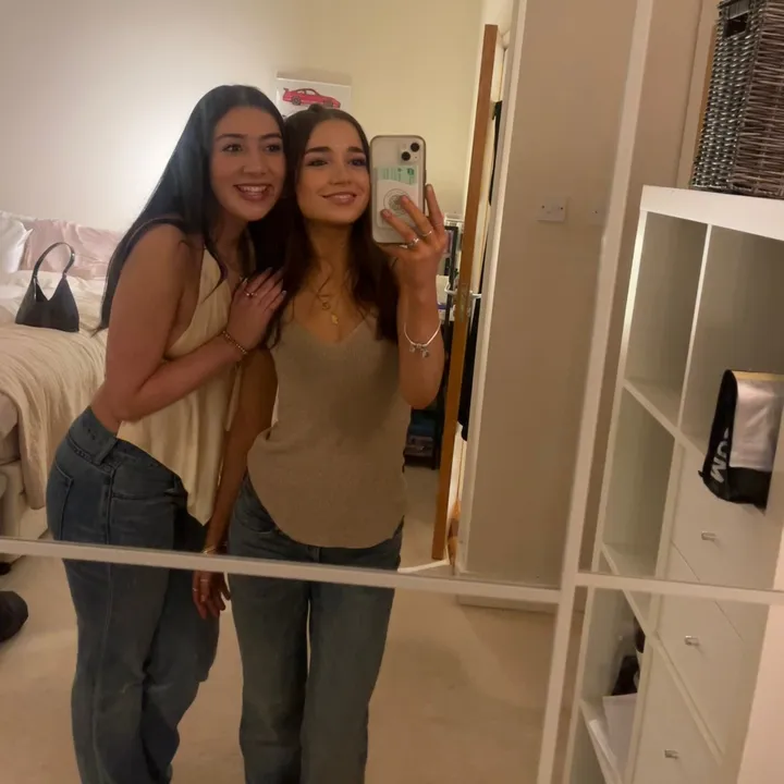 ella..527
