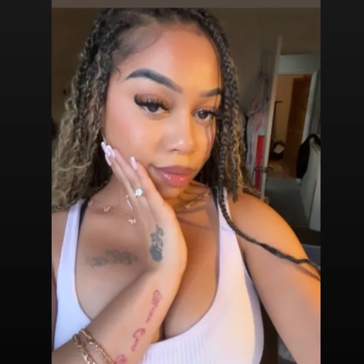 mia_x.1