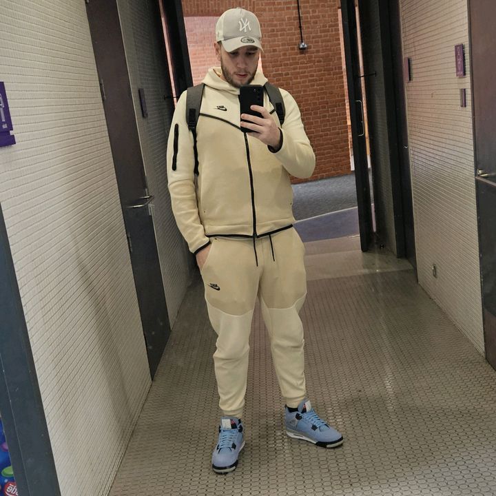 bennyreviewsreps
