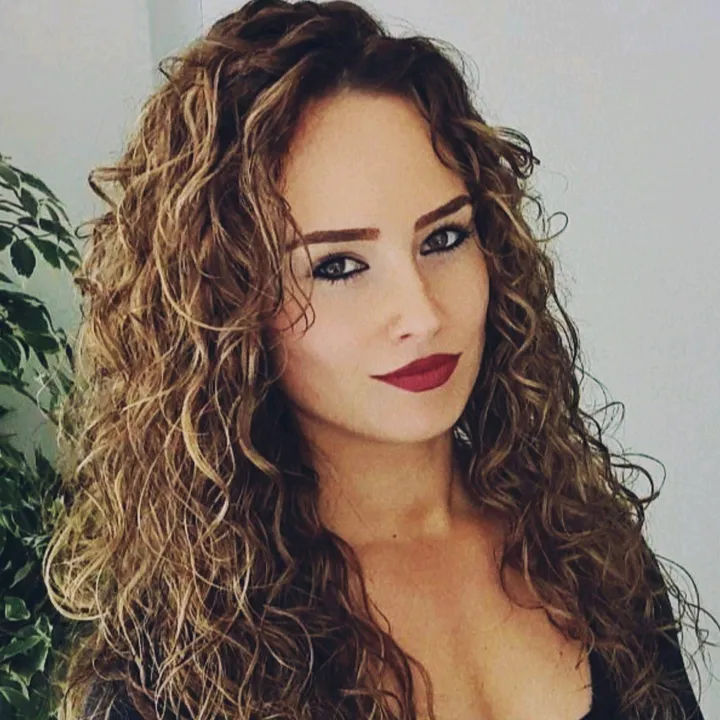 @curlyfragrance