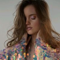 elaineqarina