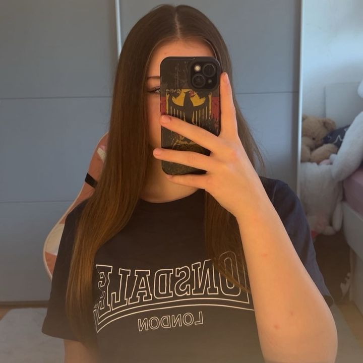 leni_bxu