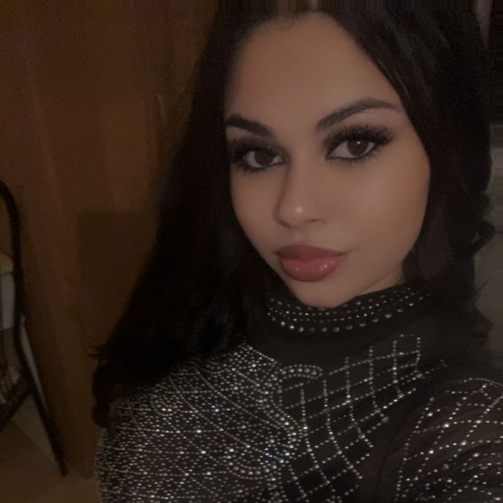 _kiara_2305