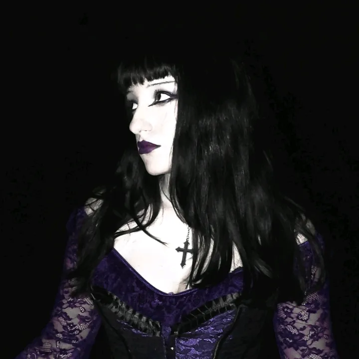vampyria.erotica