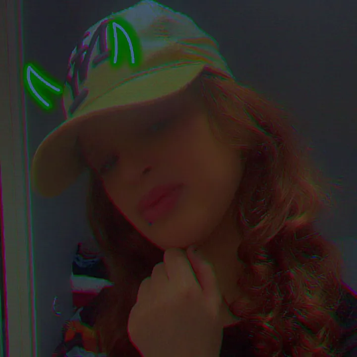 redlaqueen4