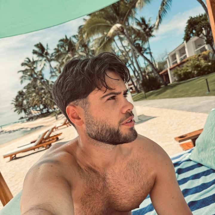 @_rosswills_