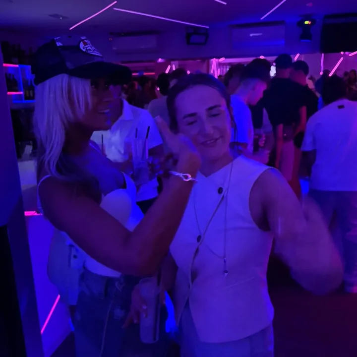 peacenpout4