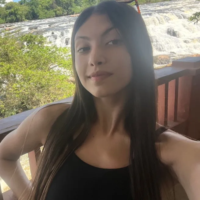 emily.carolinedlm