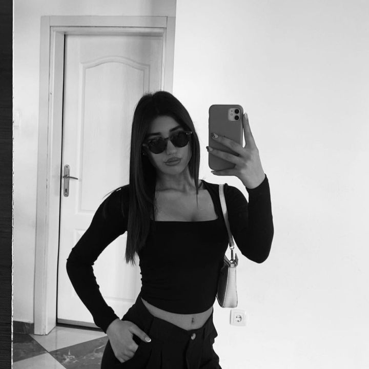 __nikolinaa____