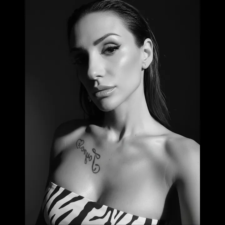 lady__gre
