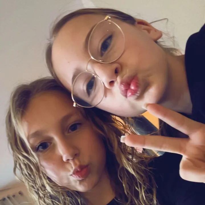 yenne_vali_dance.a