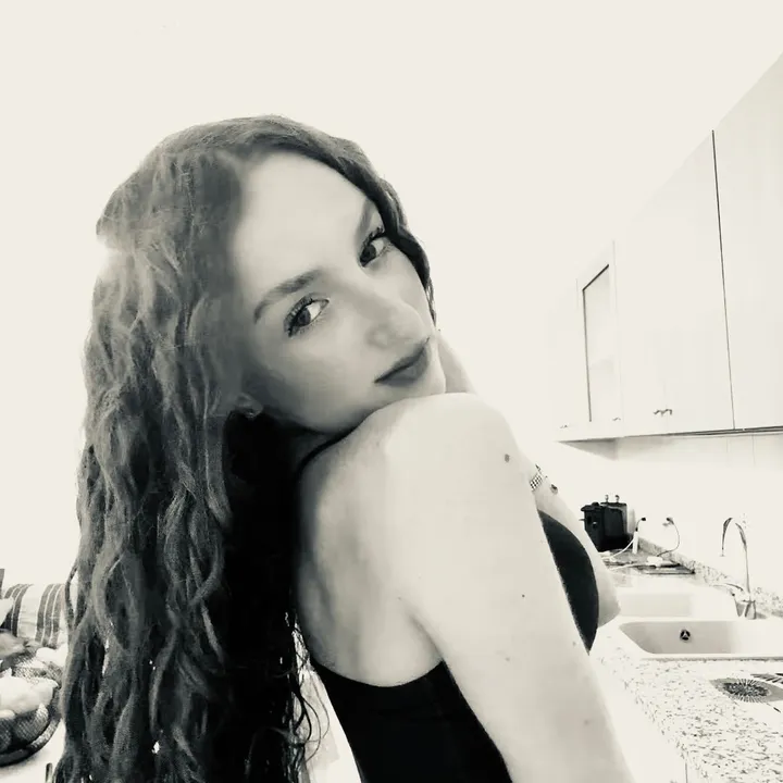 nicoleegianni