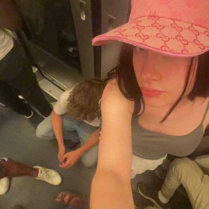 lotte_helene210