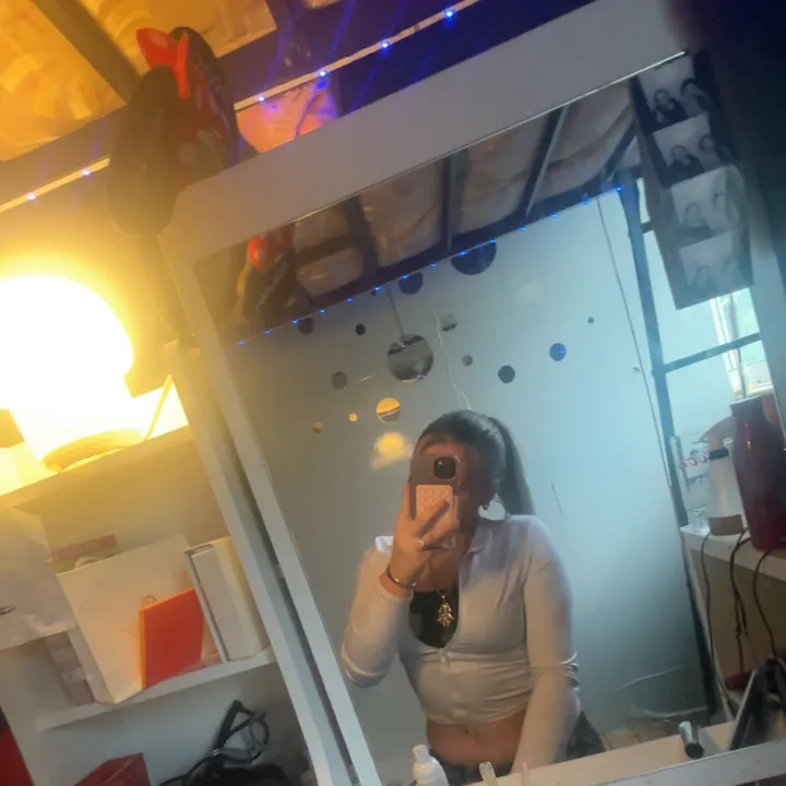 layla.spammm_67