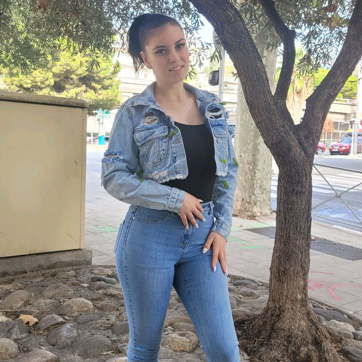 yo.nela4