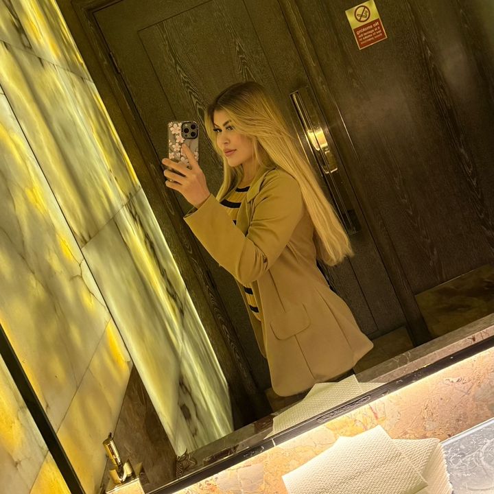 karolyne7777