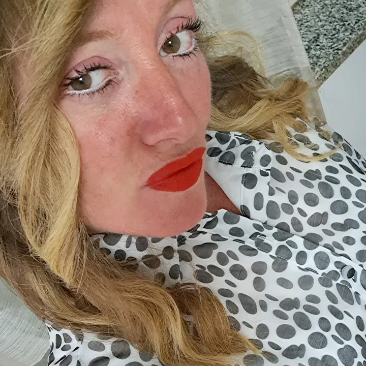 @rosa.esposito828