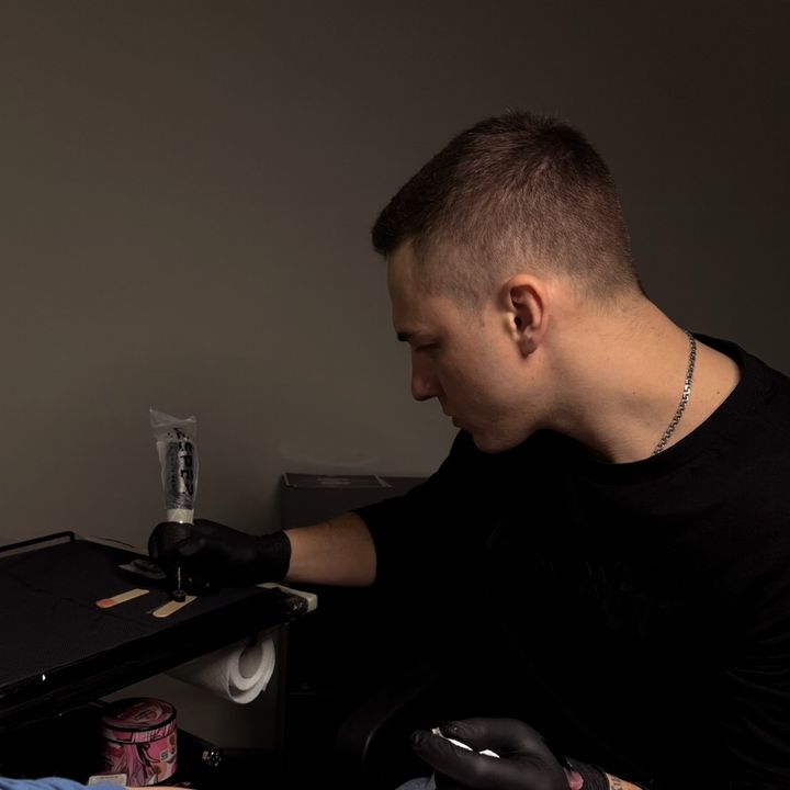 komzolov.tattoo.kyiv