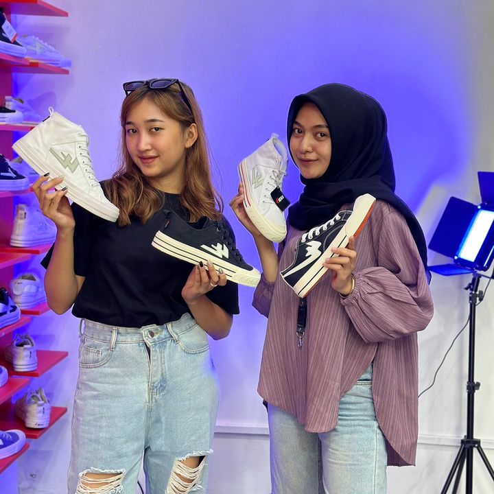 aekoshoes