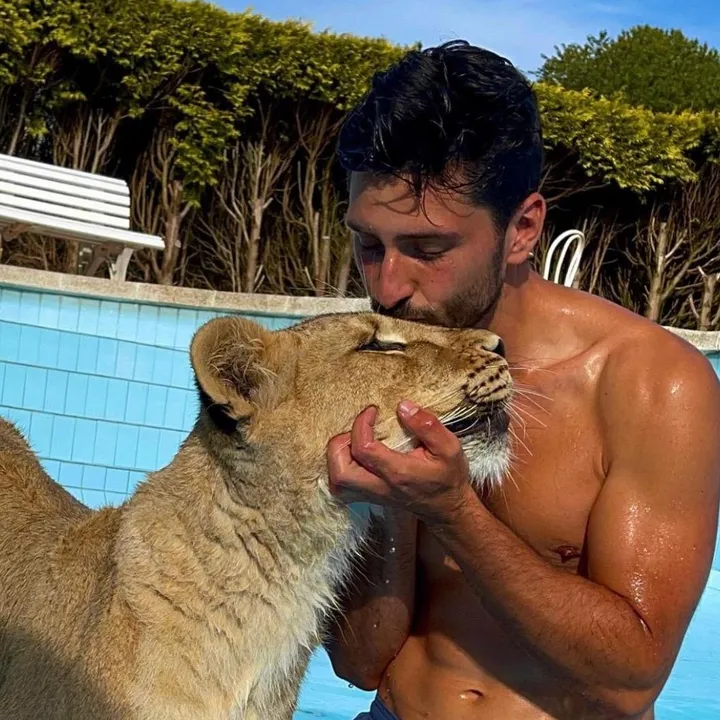 javi.ares