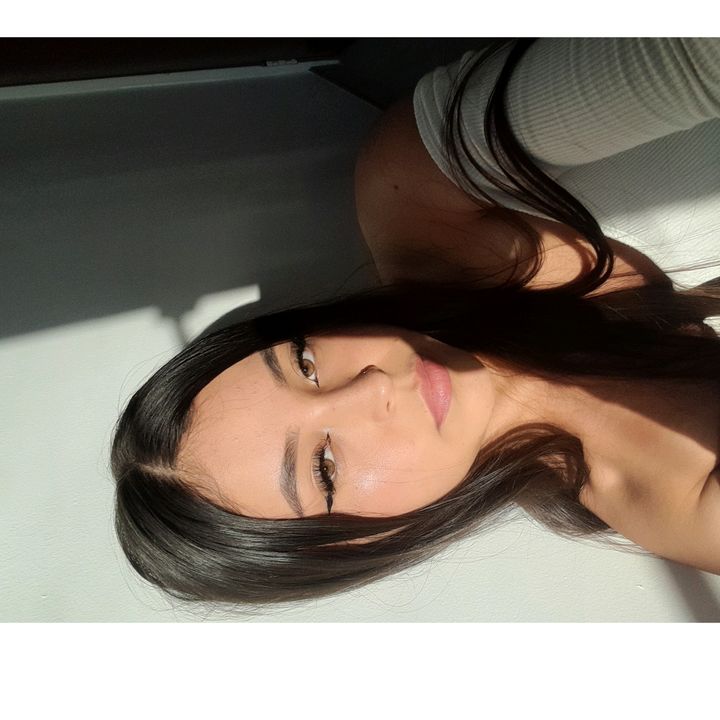 lauragomezz12