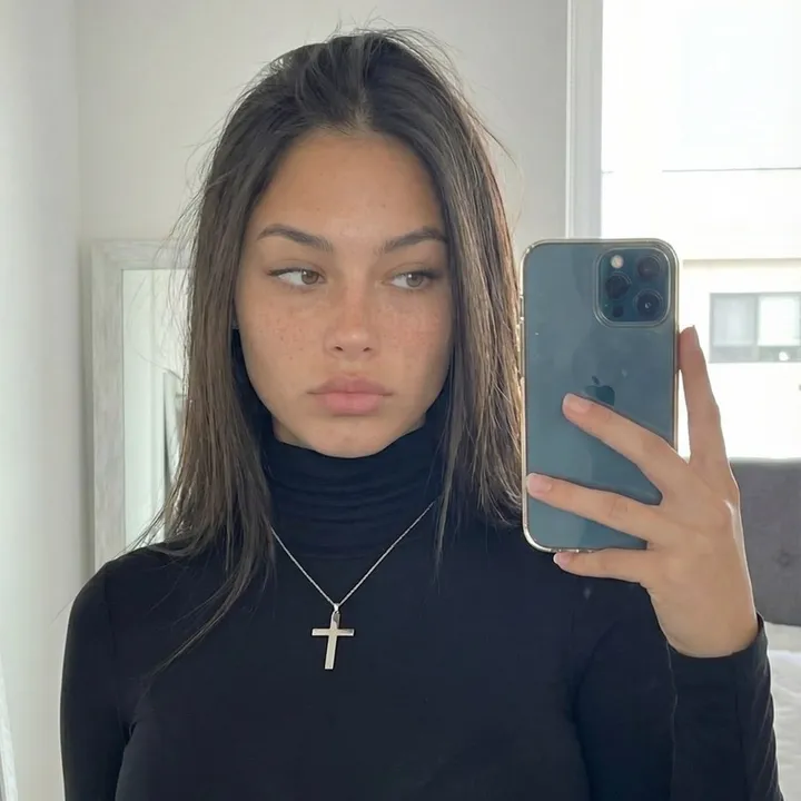 julia.delenes22